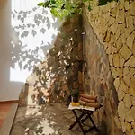 Mit Kamin- Terrasse Und Meerblick By Interhome פוסאדה