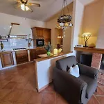 Mit Kamin- Terrasse Und Meerblick By Interhome * פוסאדה